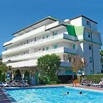 Old River Hotel 2*