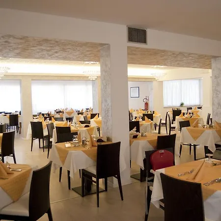 Hotel Old River Lignano Sabbiadoro