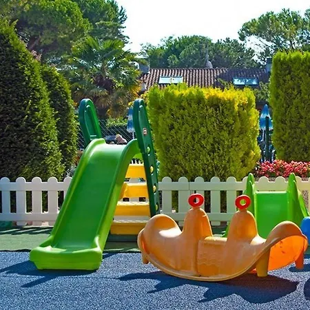 Szálloda Old River Lignano Sabbiadoro