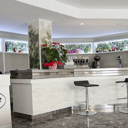 Old River Szálloda Lignano Sabbiadoro