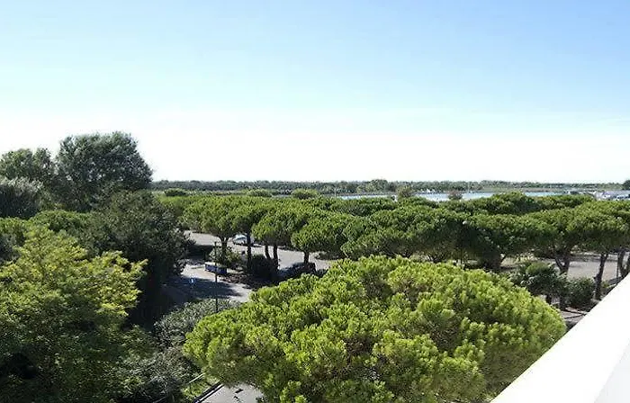 Old River 2* ליגננו סביאדורו